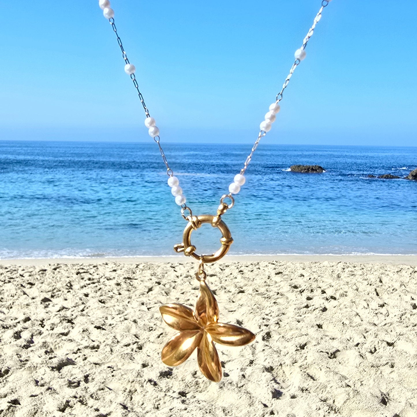 beautiful Hawaii hibiscus flower necklace on pearl chain waterproof statement