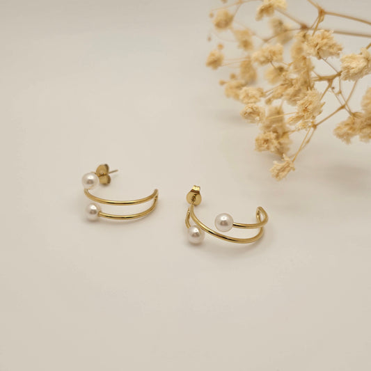 dainty light weight pearl gold earrings
