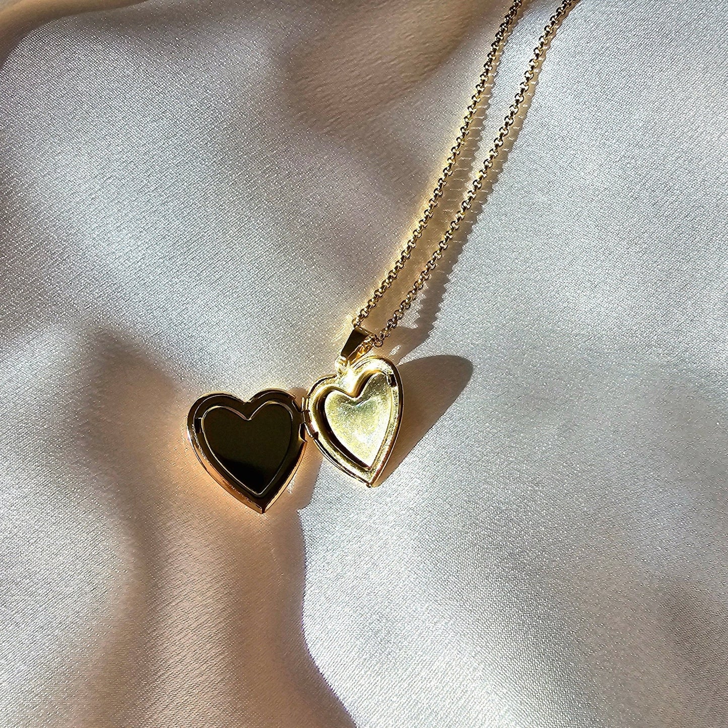 tarnish free heart locket necklace valentines day gift