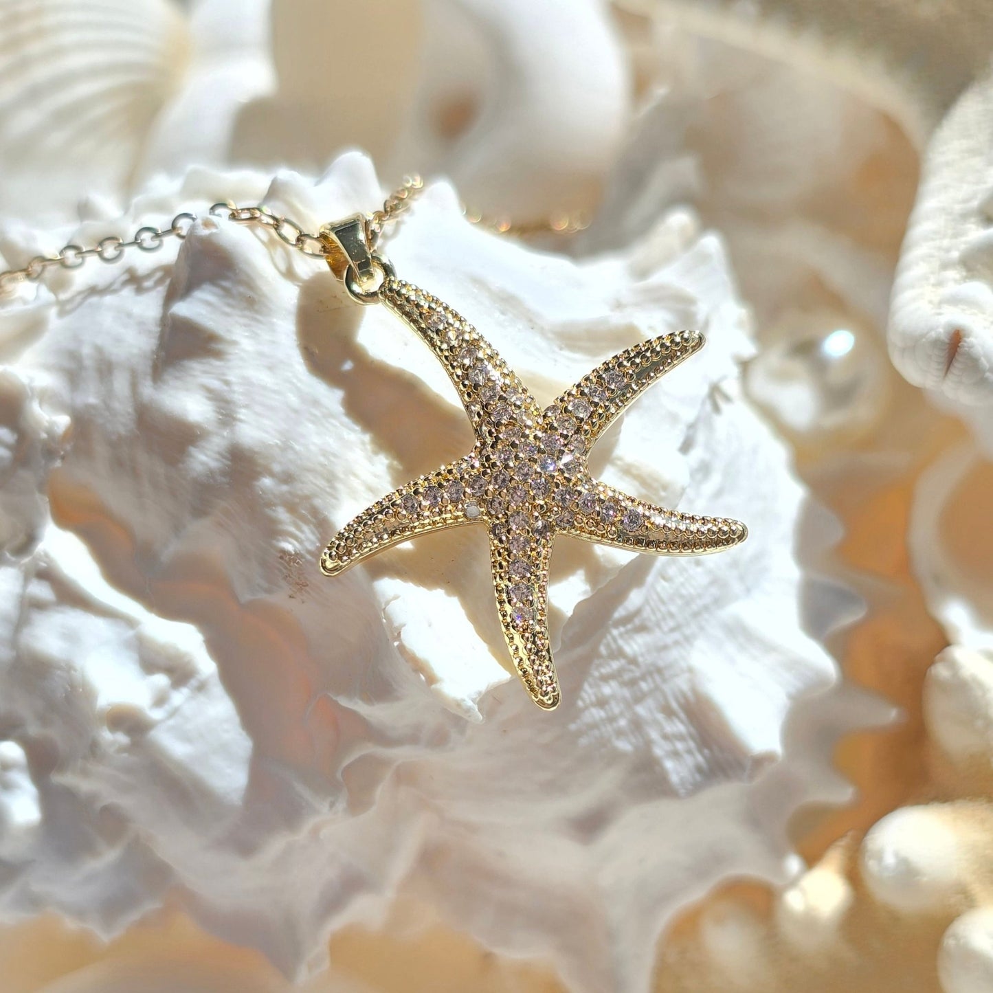 dainty gold sparkly starfish necklace summer vacation jewelry waterproof