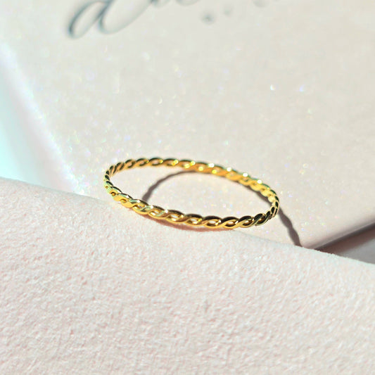 dainty delicate stackable gold ring