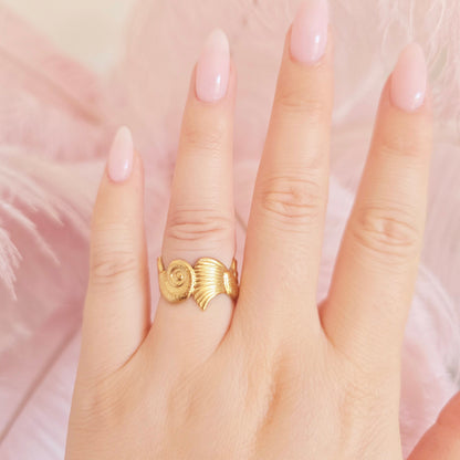 gold shells ring vacation summer jewelry