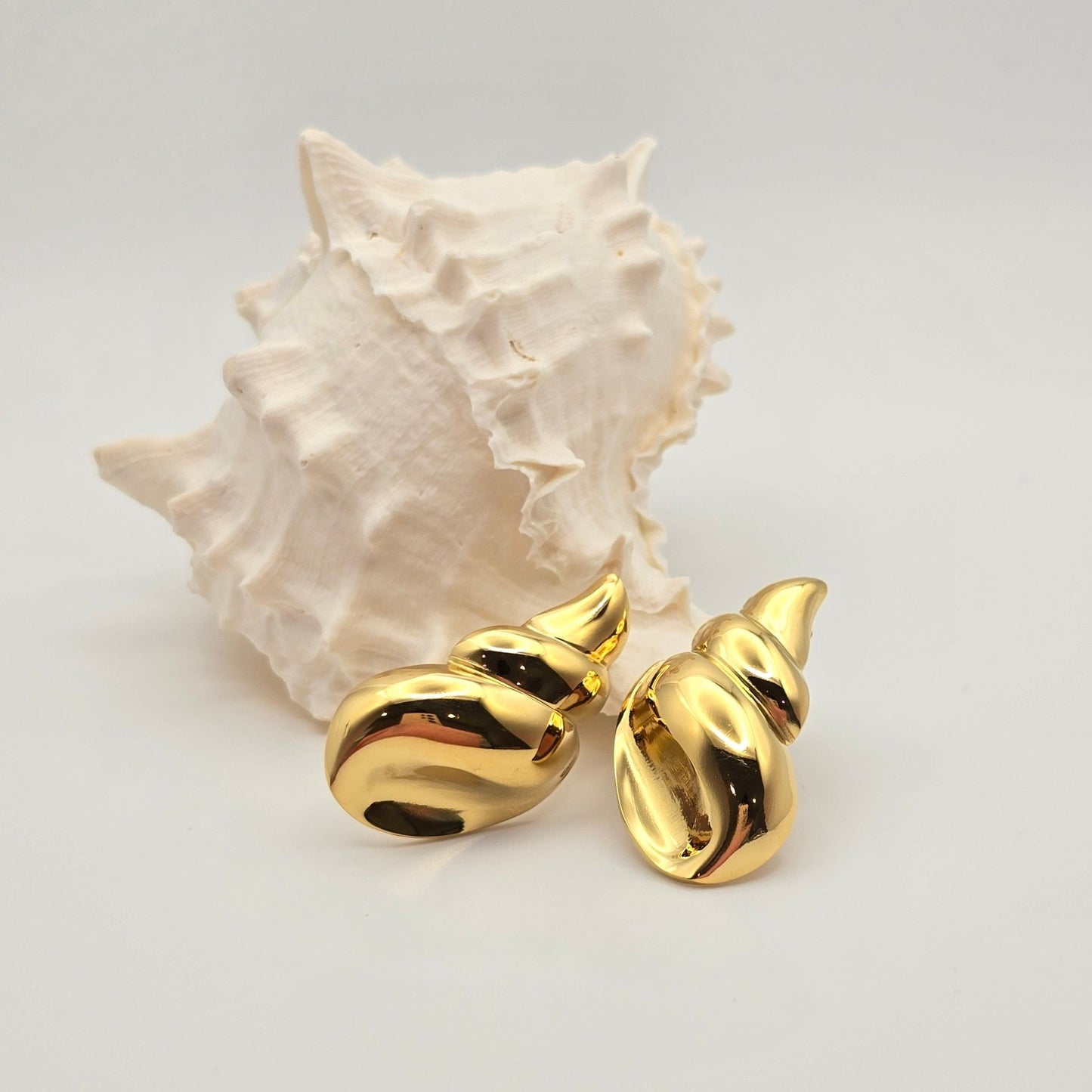 statement shell gold earrings beach jewelry waterproof