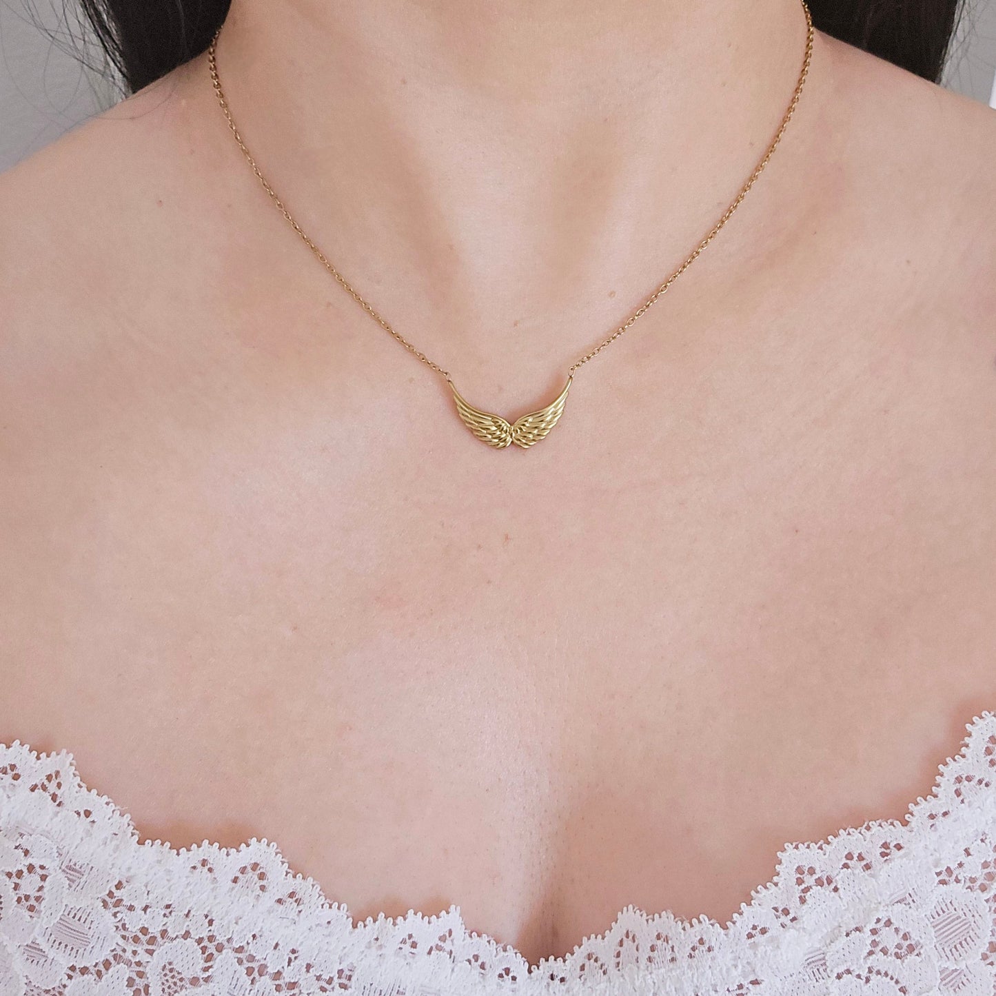 gold waterproof angel wings necklace