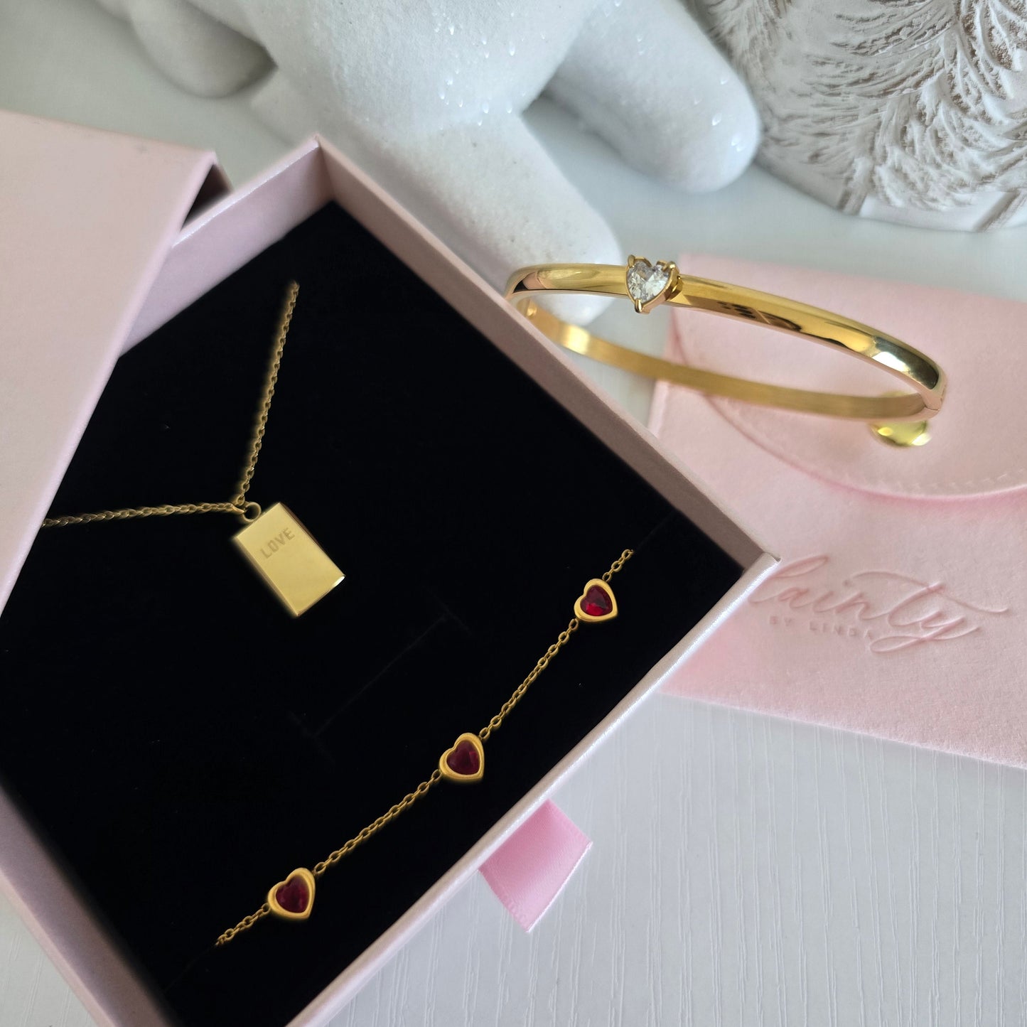 bar of gold love hearts bangle bracelet