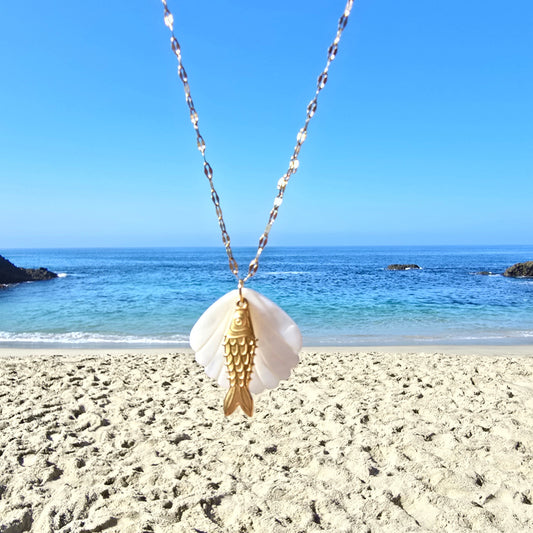 pearl shell gold fish necklace waterproof
