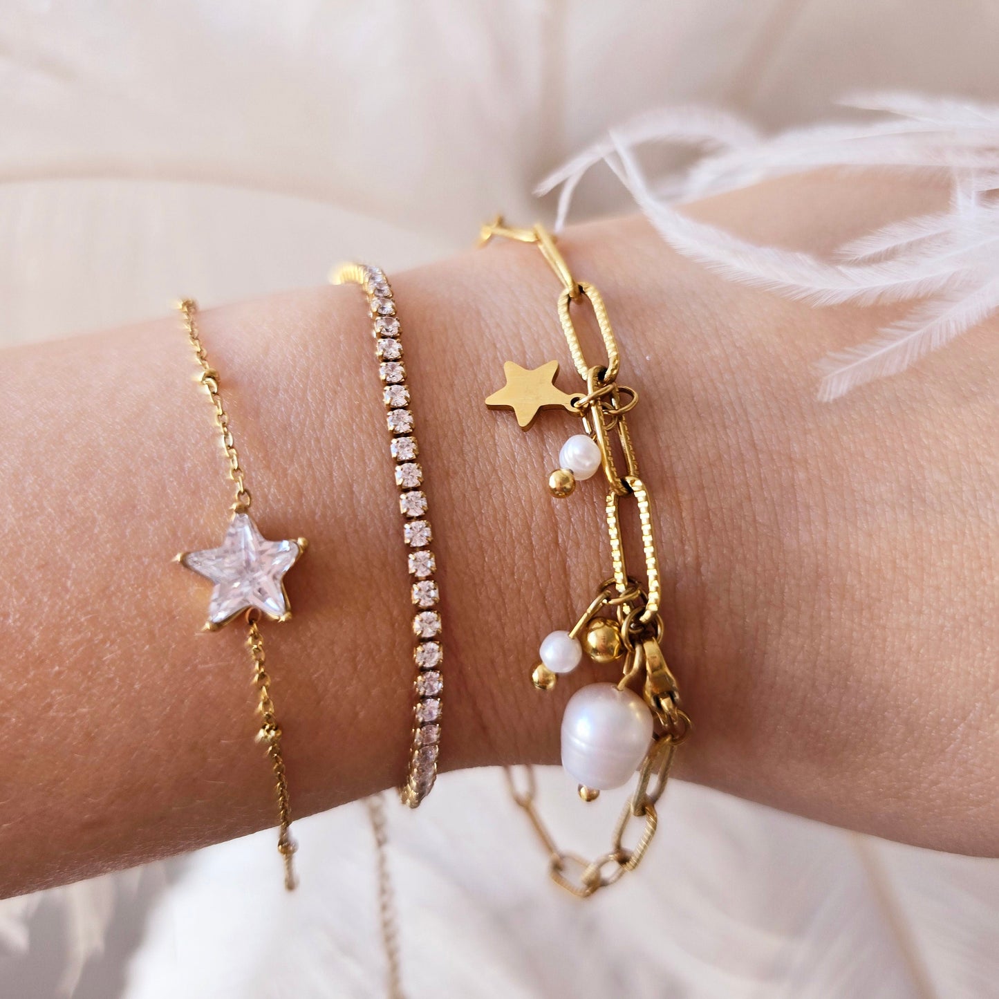dainty gold diamond star bracelet 