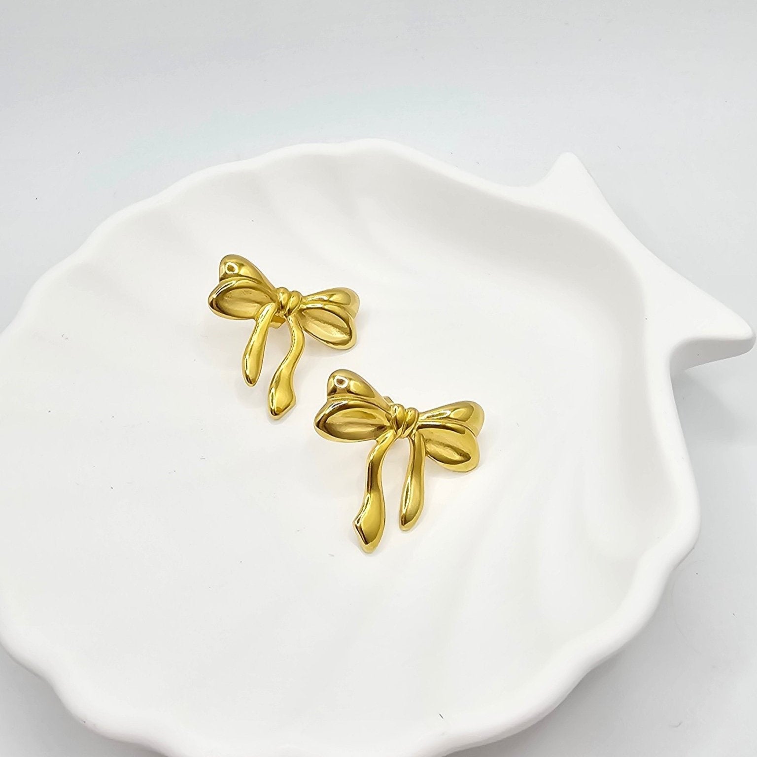 bow stud earrings cute gold waterproof tarnish free dainty 