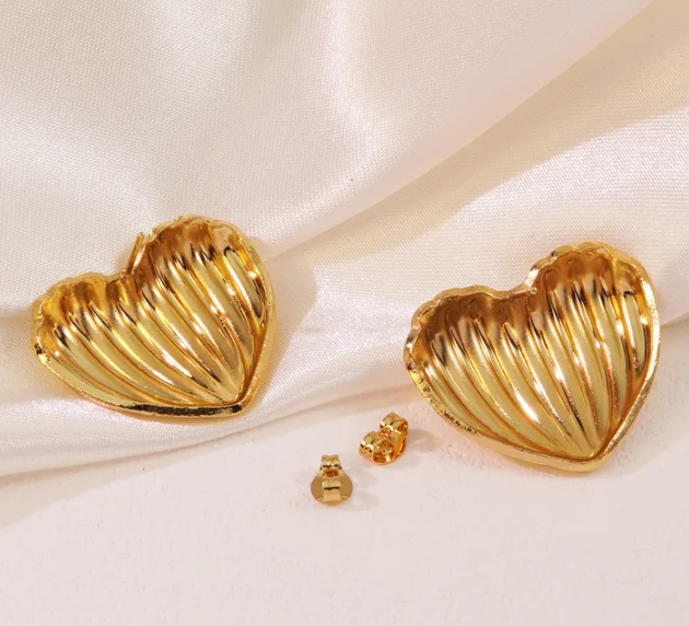 Daphne Heart Earrings