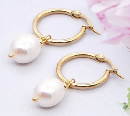 Maggie Hoop Earrings