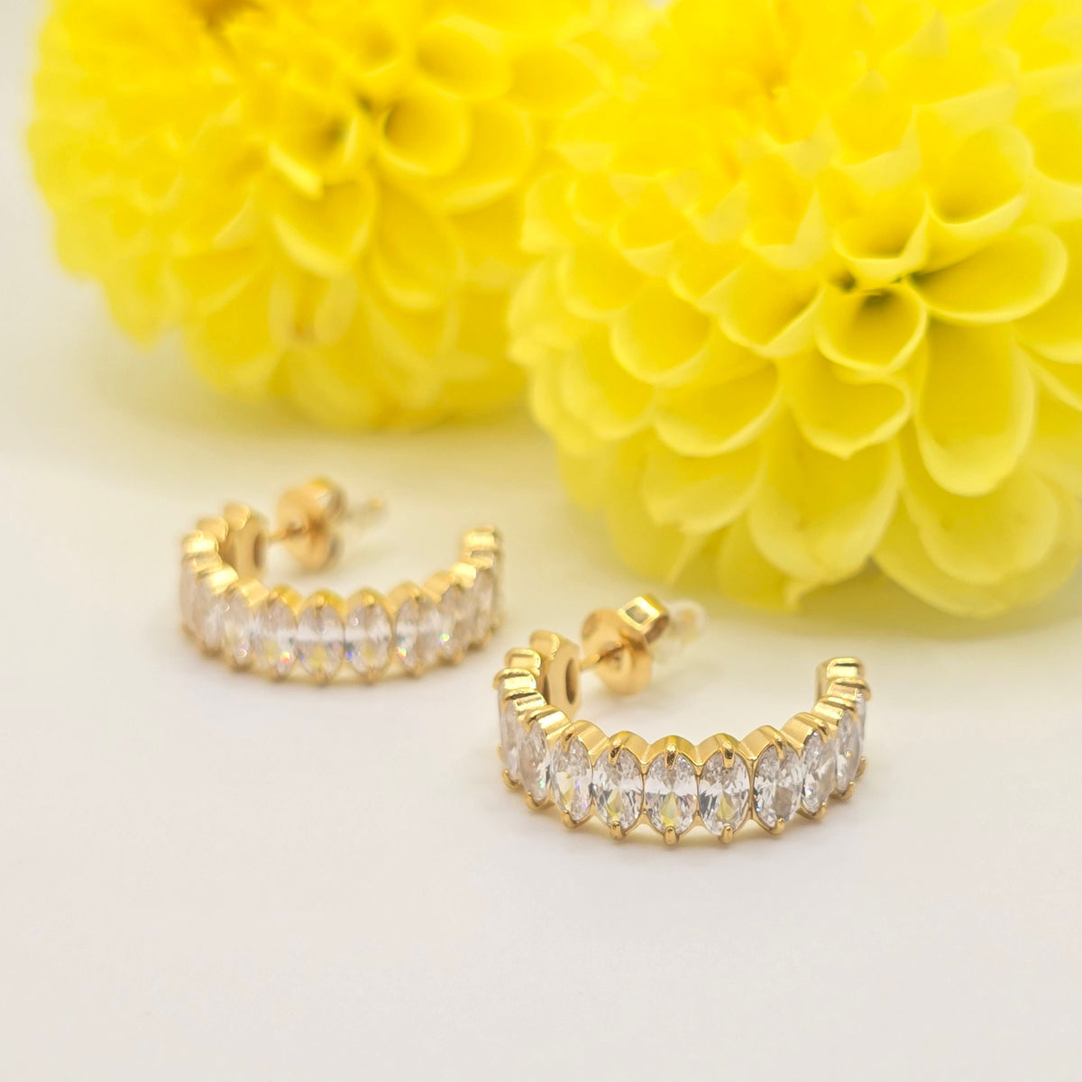 Marquise Belle Hoops