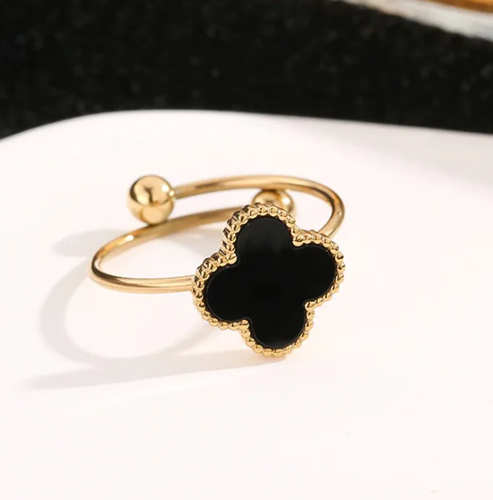 Felicity Black Clover Ring