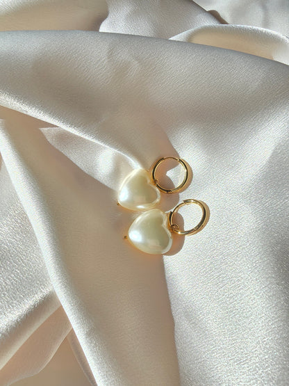 Gabriella Pearl Heart Earring